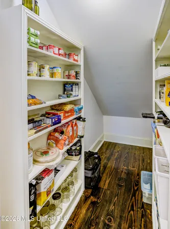 $995,000 | 626 Cedar Hill Road, Flora, MS 39071