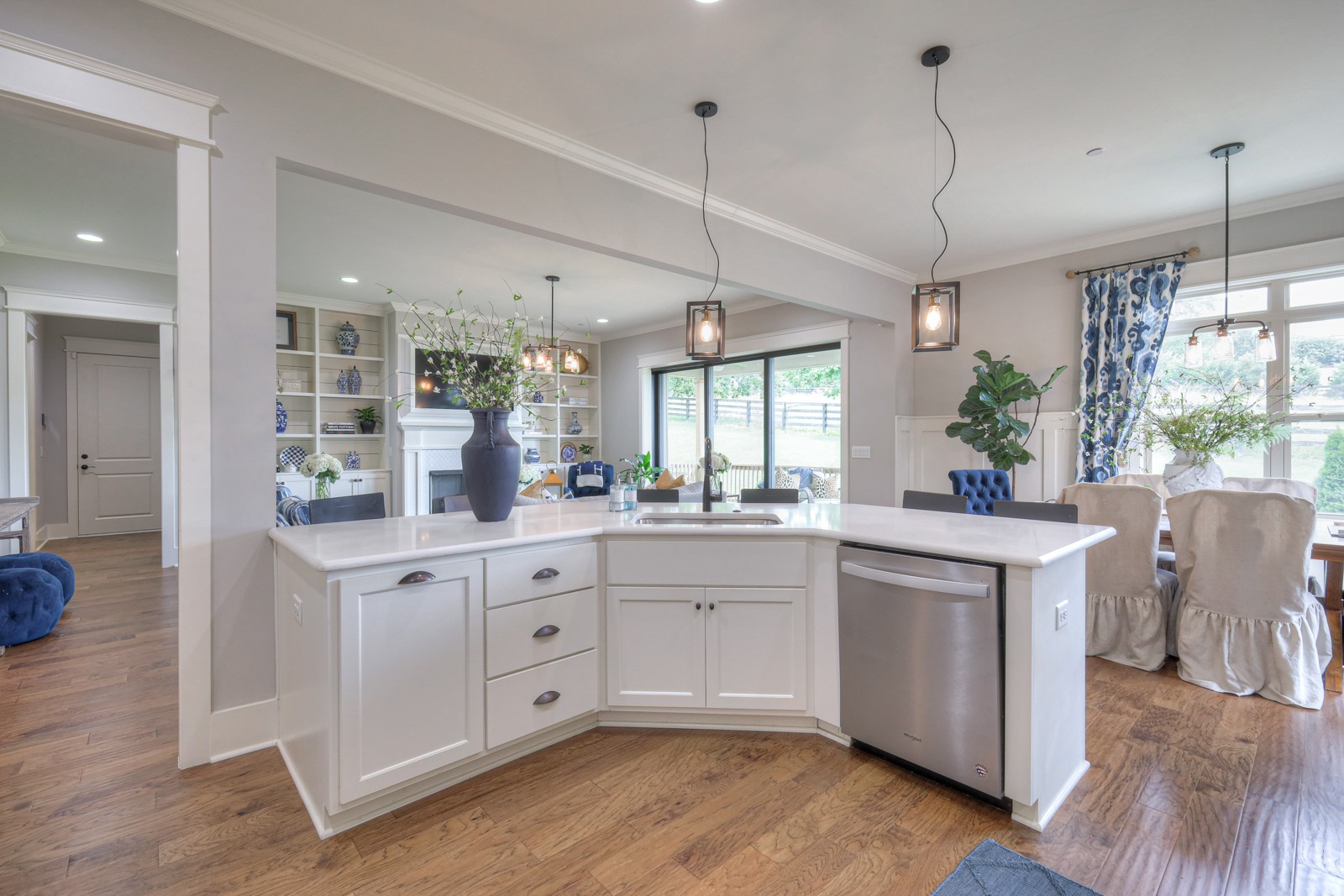 255 Circuit Road Franklin, TN 37064 - Photo 4 of 56 Gallery Image 4