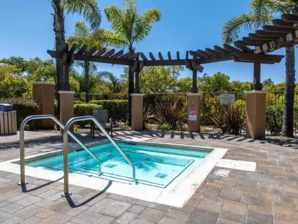 $800,000 | 17059 Calle Trevino, Unit 5, San Diego, CA 92127
