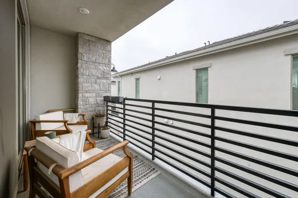 $375,000 | 484 West Balsam Lane, Clovis, CA 93611