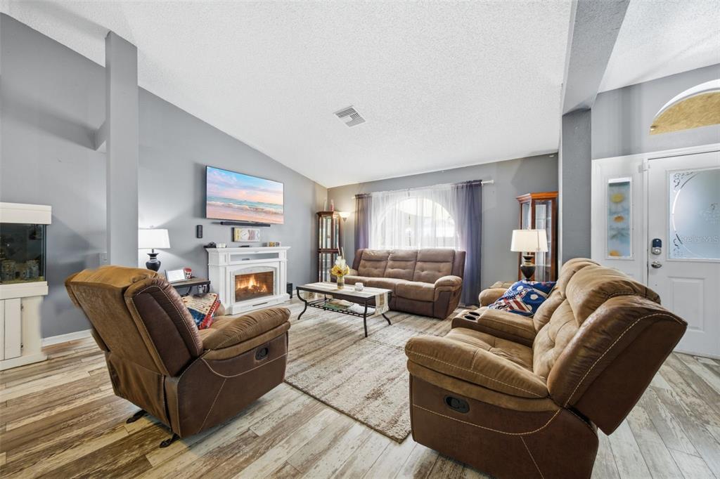 13801 Whitby Road Hudson, FL 34667 - Photo 6 of 28 Gallery Image 6