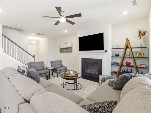 $425,000 | 1502 Farm Pond Trail, Durham, NC 27703