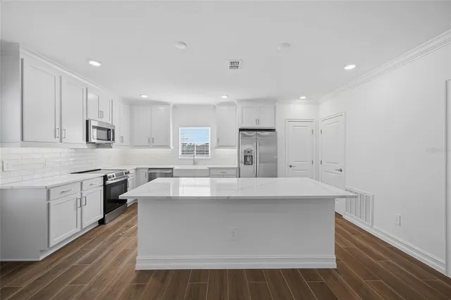 $4,400 | 4510 South Manhattan Avenue, Unit 14, Tampa, FL 33611