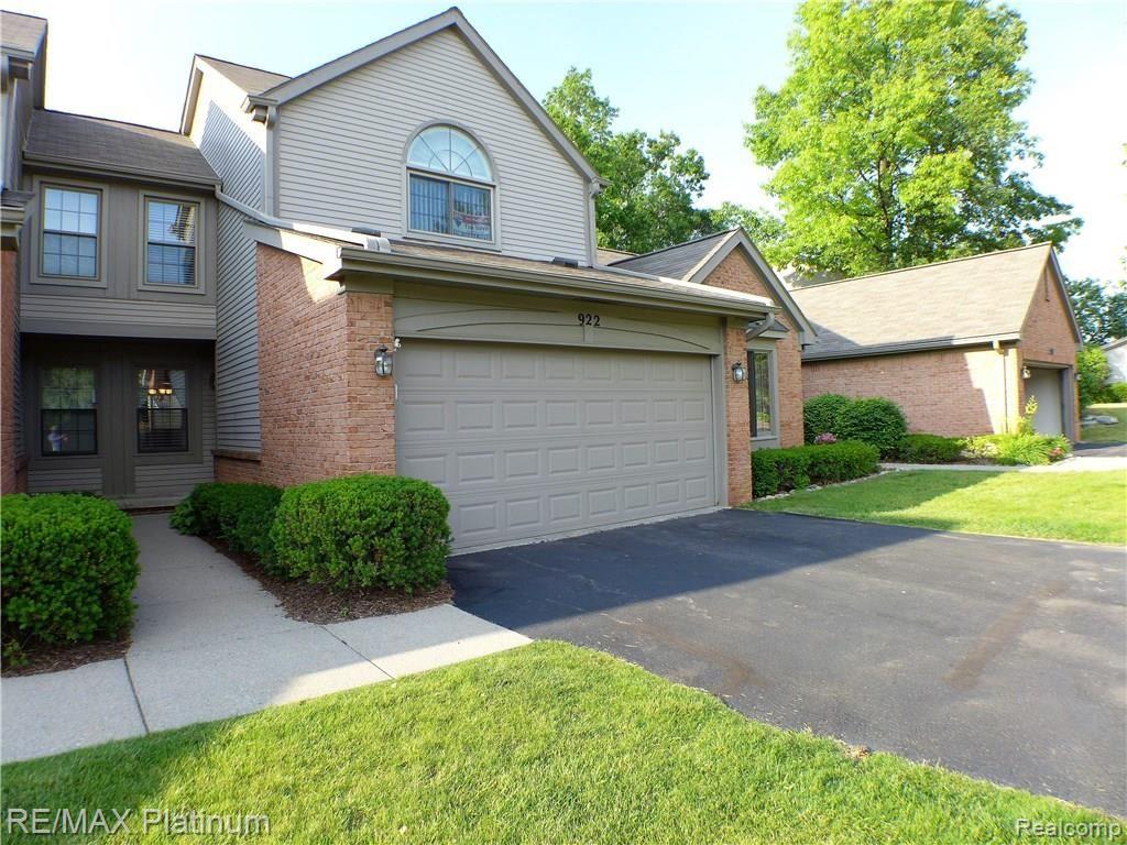 922 Ridge Court, Unit 130 Brighton, MI 48116 - Photo 29 of 29 P1040676.JPG