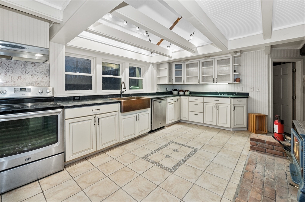 149 New Ipswich Road Ashby, MA 01431 - Photo 6 of 38