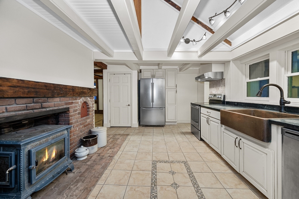 149 New Ipswich Road Ashby, MA 01431 - Photo 8 of 38