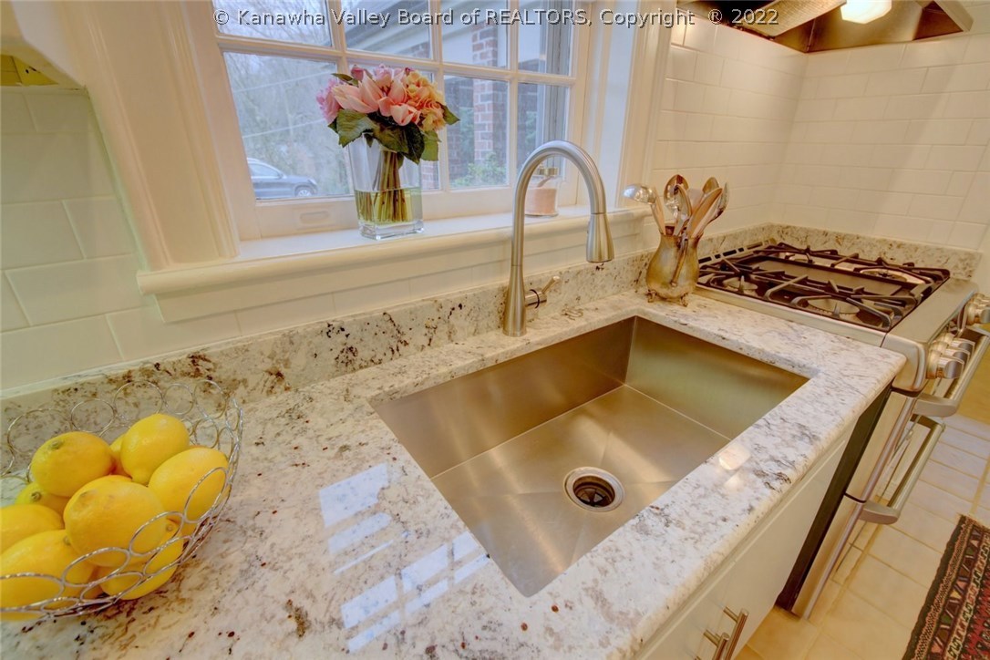 100 Roscommon Road Charleston, WV 25314 - Photo 14 of 30 Gallery Image 14
