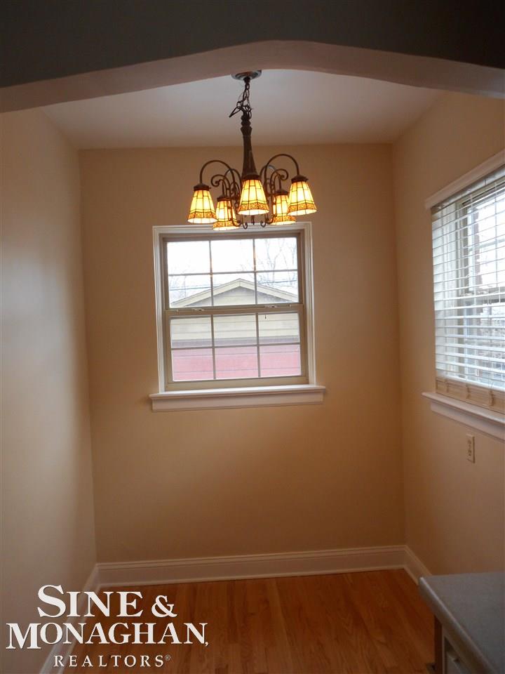 2032 Hawthorne Road Grosse Pointe Woods, MI 48236 - Photo 12 of 25