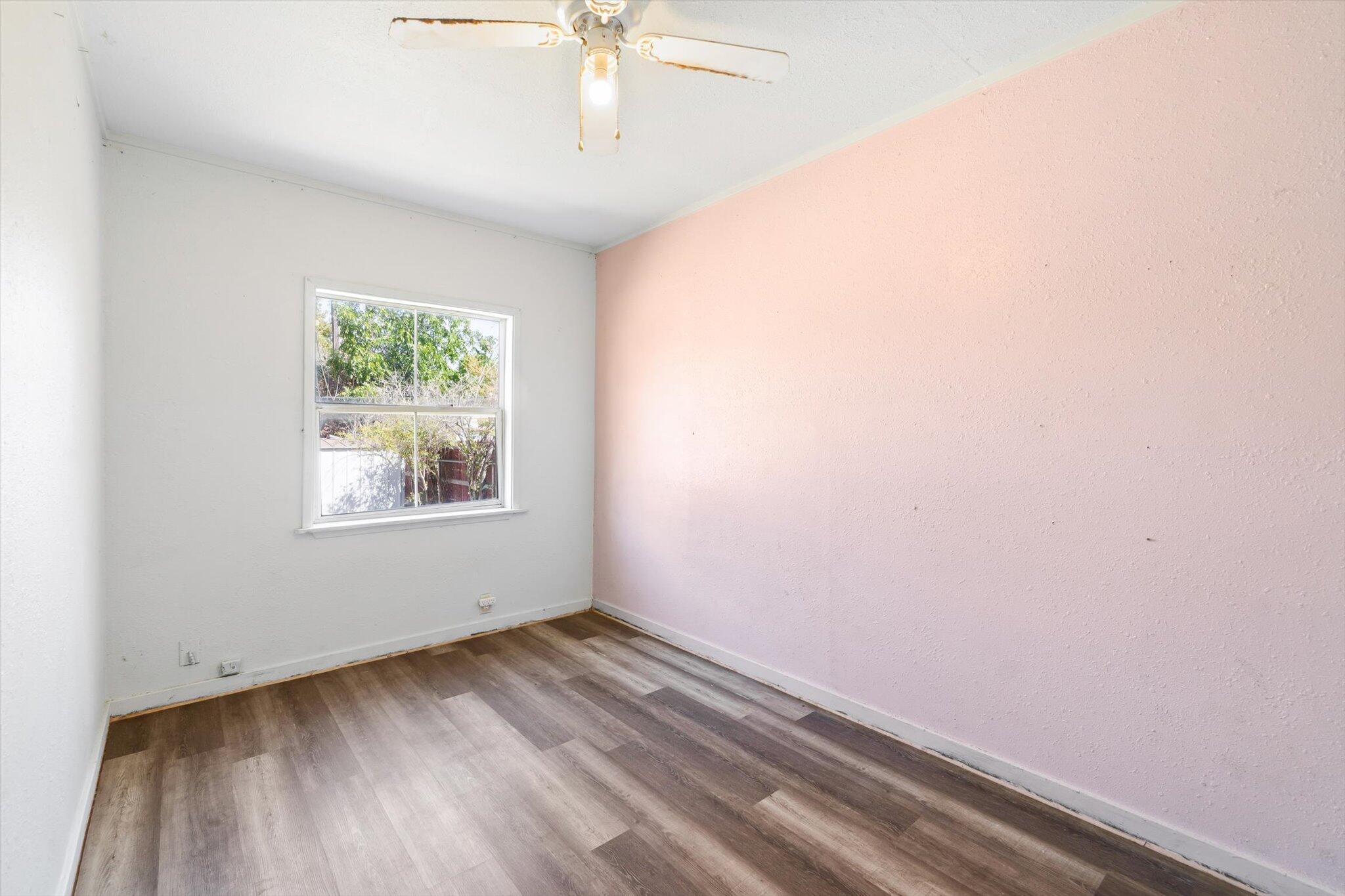 1450 Bulkeley Street Red Bluff, CA 96080 - Photo 11 of 21 an empty room with a window