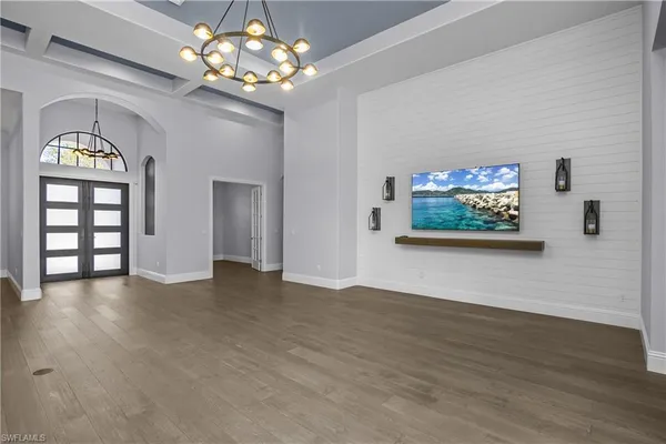 $2,050,000 | 7420 Byrons Way, Naples, FL 34113