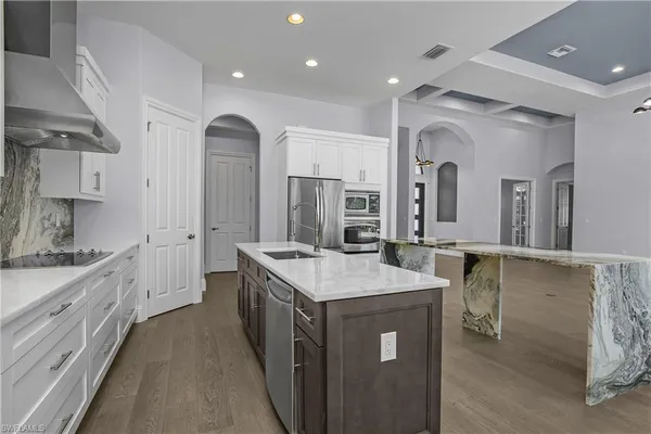 $2,050,000 | 7420 Byrons Way, Naples, FL 34113