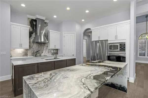 $2,050,000 | 7420 Byrons Way, Naples, FL 34113