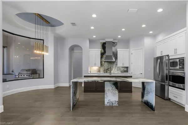 $2,050,000 | 7420 Byrons Way, Naples, FL 34113