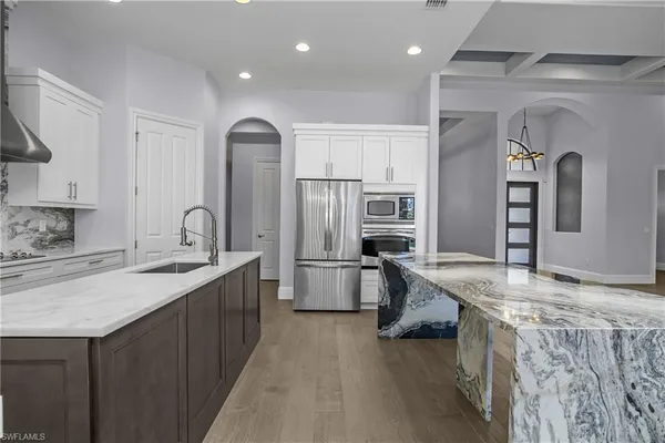 $2,050,000 | 7420 Byrons Way, Naples, FL 34113