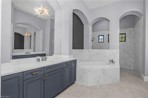 $2,050,000 | 7420 Byrons Way, Naples, FL 34113