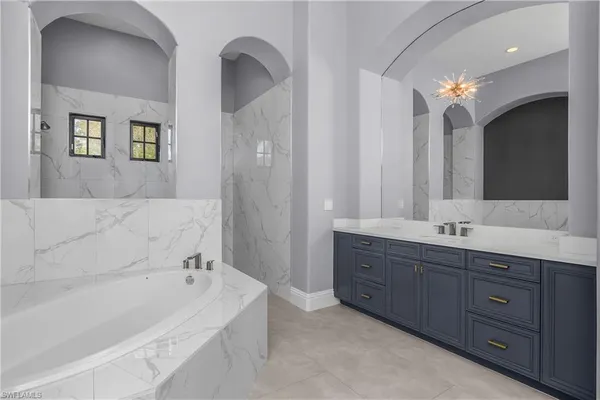 $2,050,000 | 7420 Byrons Way, Naples, FL 34113