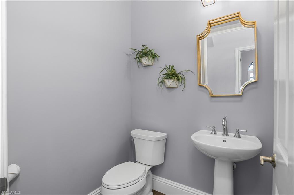 7420 Byrons Way Naples, FL 34113 - Photo 38 of 50 Powder bath