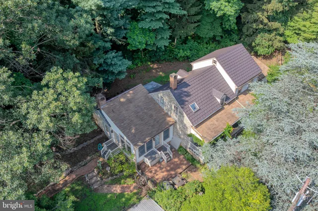 $565,000 | 1592 White Oak Road, Strasburg, PA 17579