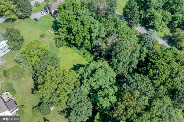 $565,000 | 1592 White Oak Road, Strasburg, PA 17579