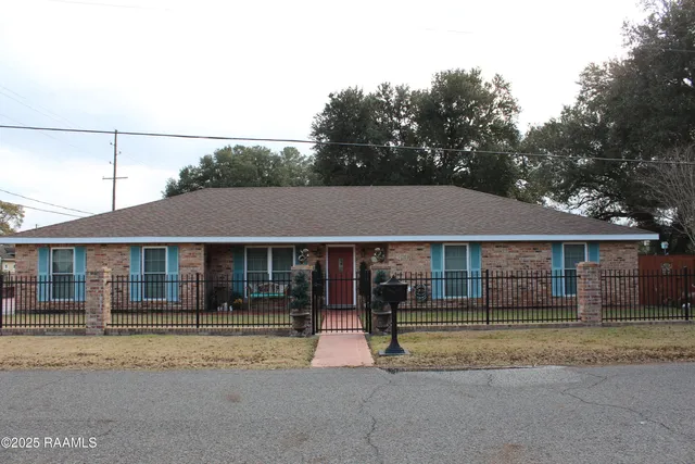 $250,000 | 1401 Gregg Avenue, Eunice, LA 70535