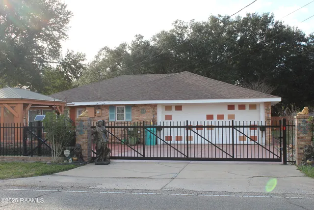 $250,000 | 1401 Gregg Avenue, Eunice, LA 70535