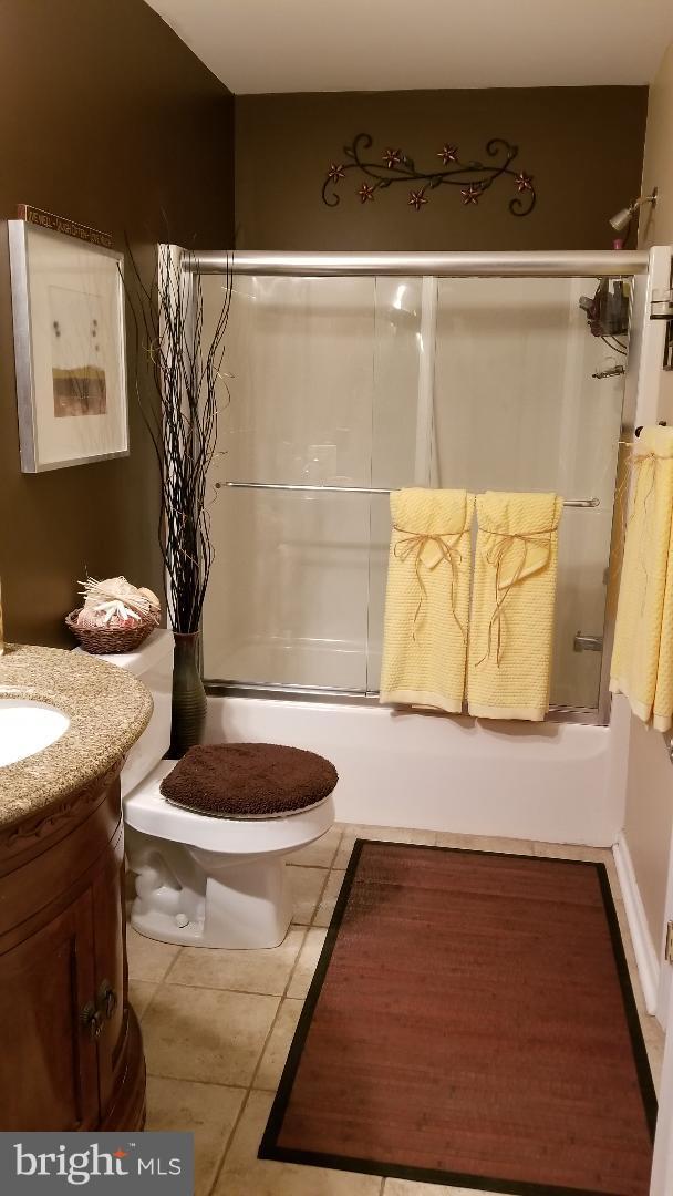 1655 Cape May Road Baltimore, MD 21221 - Photo 16 of 24 Bath