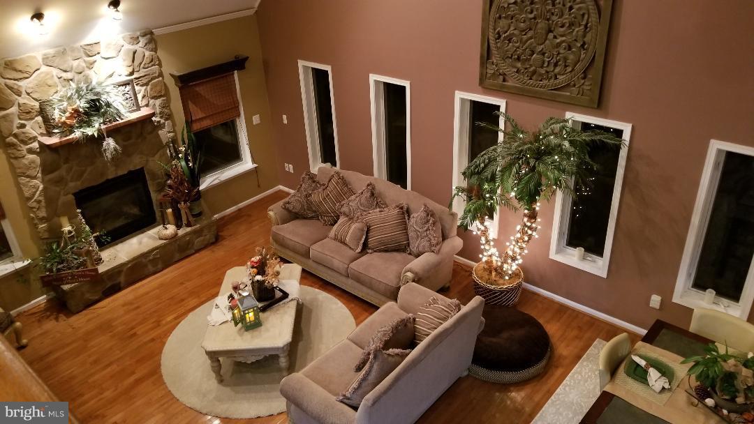 1655 Cape May Road Baltimore, MD 21221 - Photo 6 of 24 Living Room