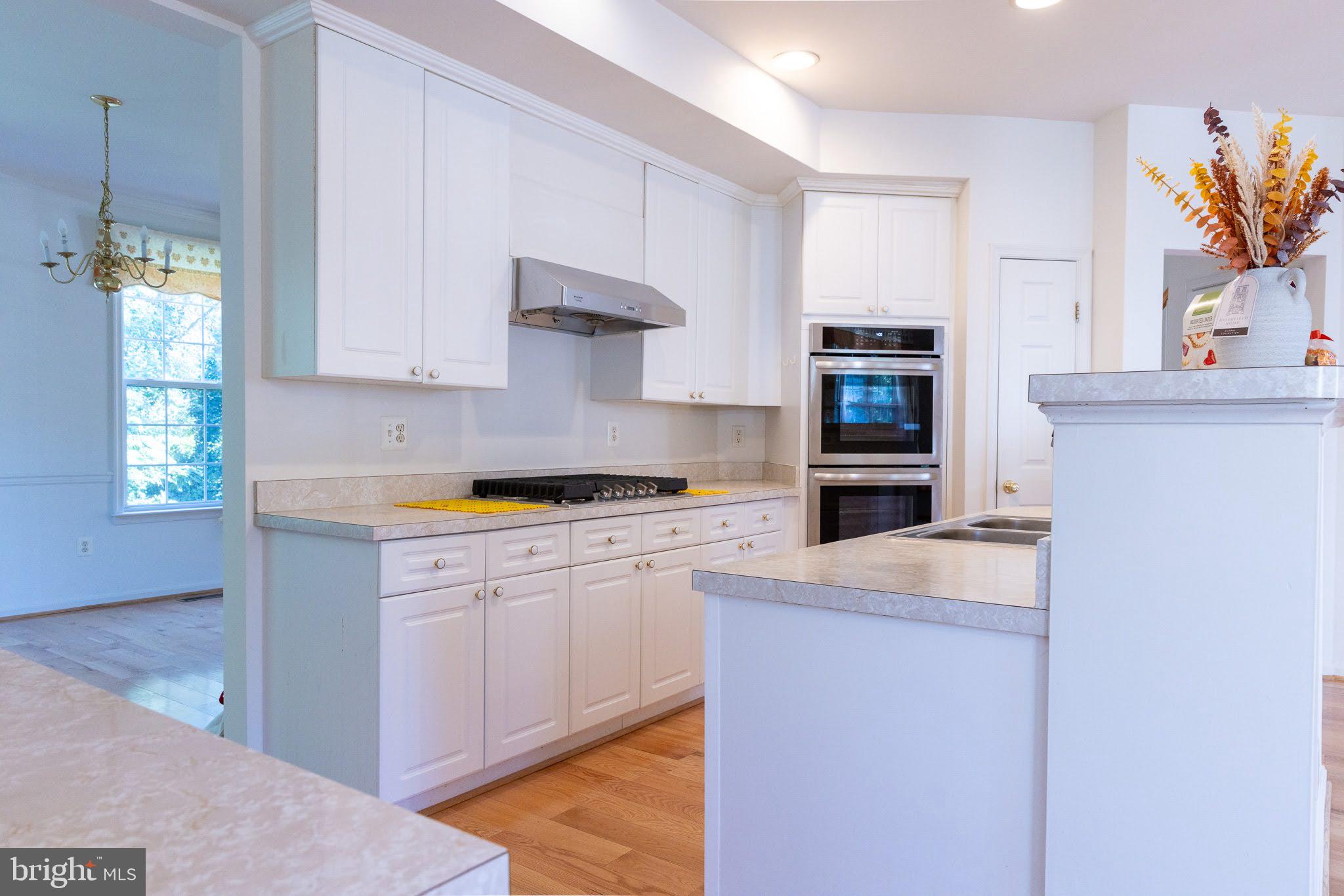 2051 Madrillon Road Vienna, VA 22182 - Photo 10 of 46 Gallery Image 10