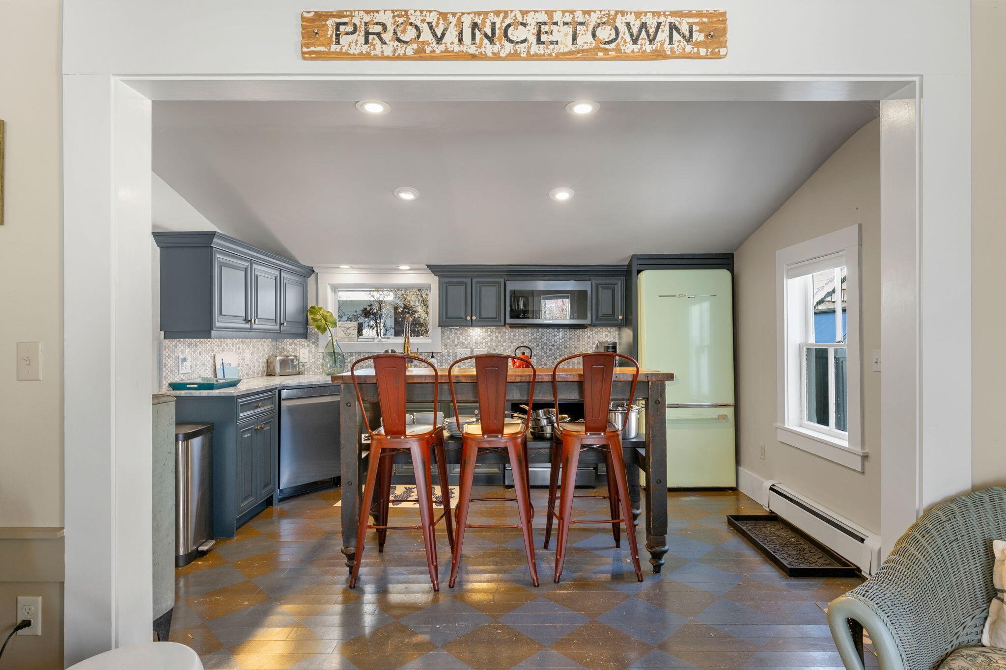 52 Creek Road, Unit 1 Provincetown, MA 02657 - Photo 4 of 21 17-web-or-mls-52-creek-rd-3