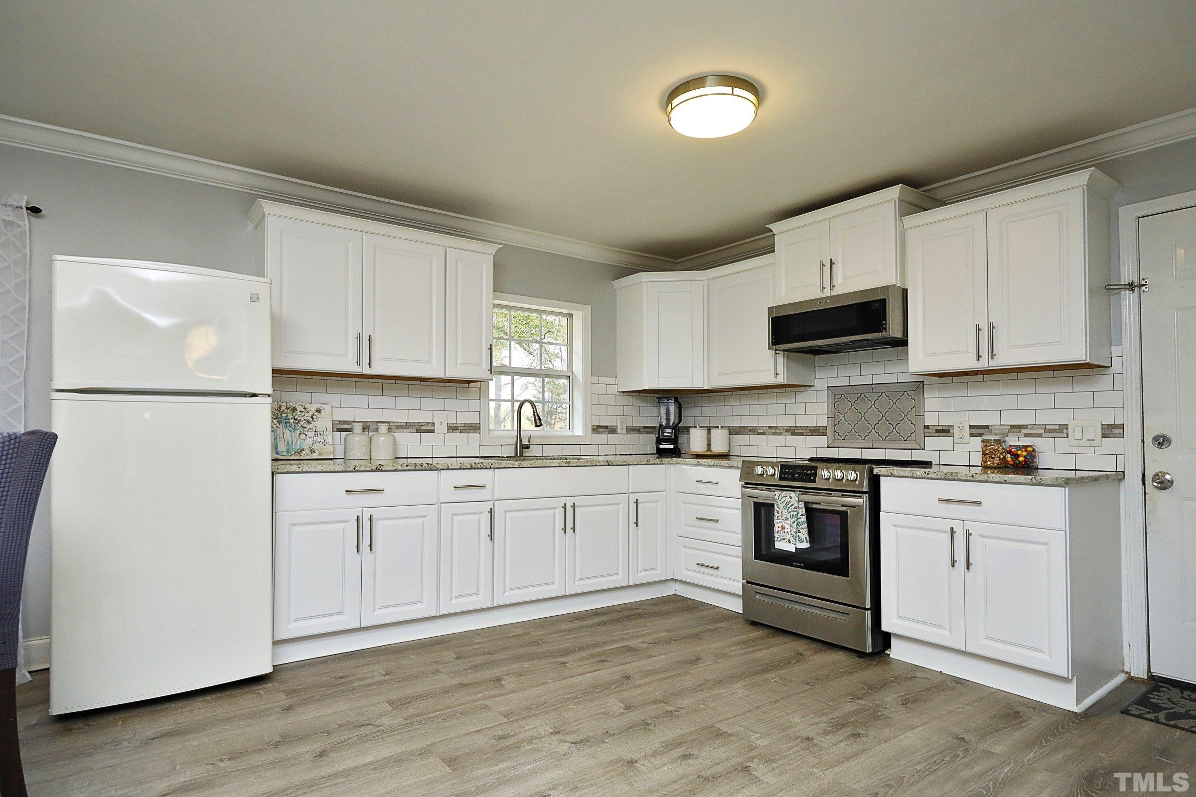 924 Currin Perry Road Zebulon, NC 27597 - Photo 12 of 40 Gallery Image 12