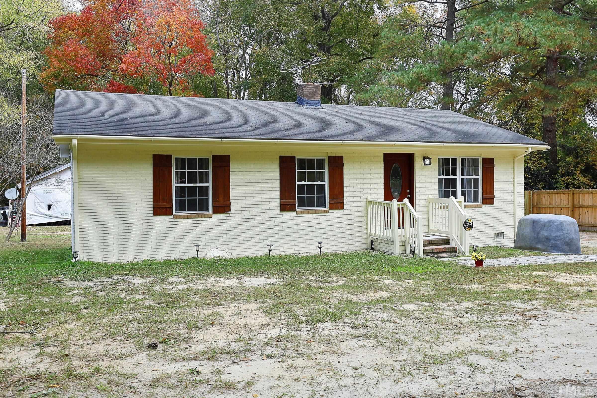 924 Currin Perry Road Zebulon, NC 27597 - Photo 3 of 40 Gallery Image 3