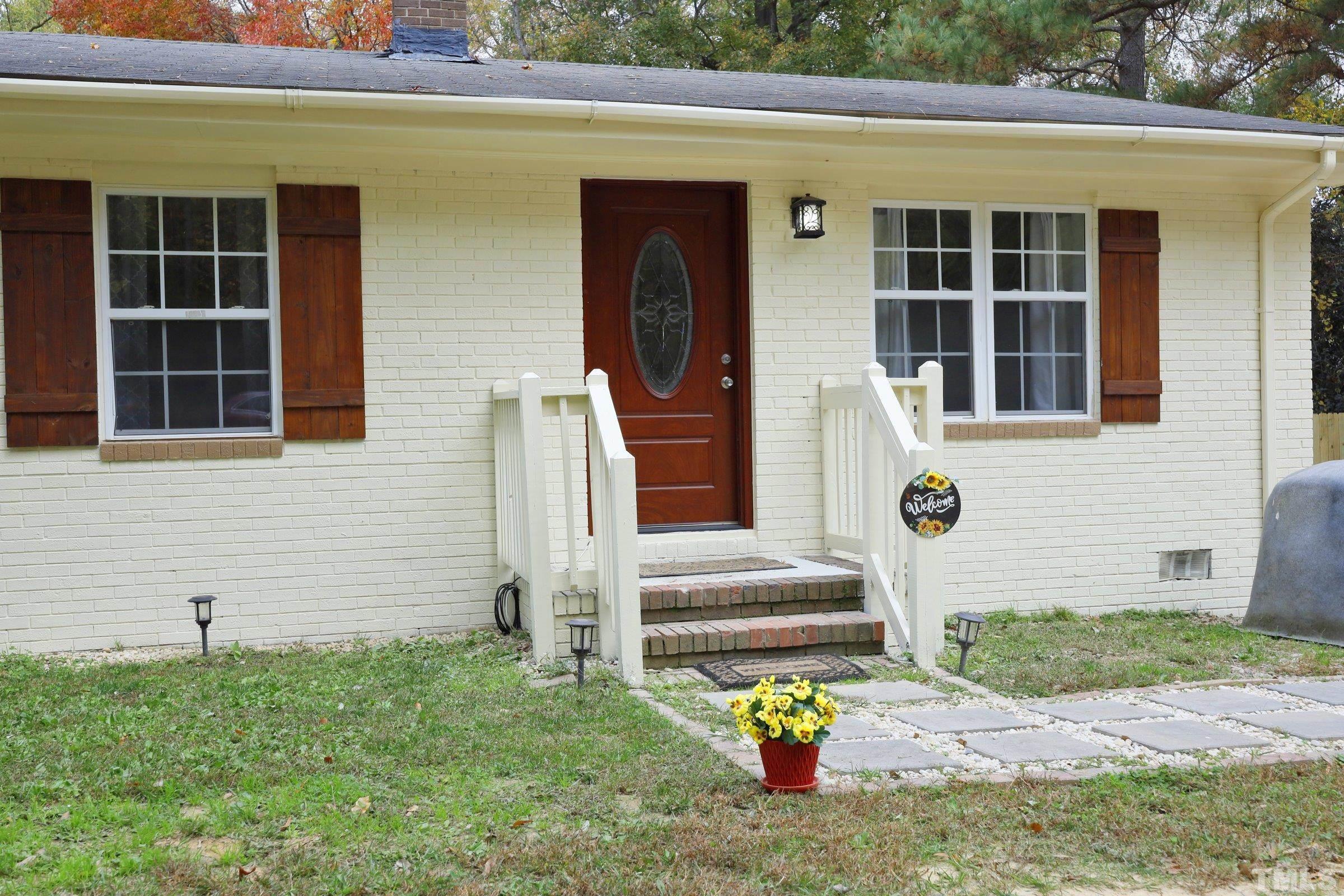 924 Currin Perry Road Zebulon, NC 27597 - Photo 5 of 40 Gallery Image 5