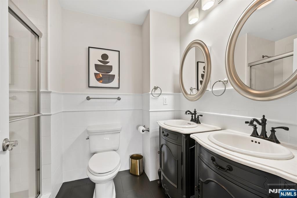 517 Adams Street, Unit 4 Hoboken, NJ 07030 - Photo 20 of 26