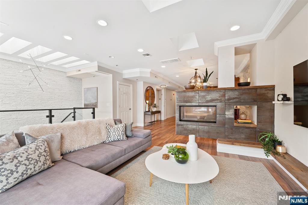 517 Adams Street, Unit 4 Hoboken, NJ 07030 - Photo 3 of 26