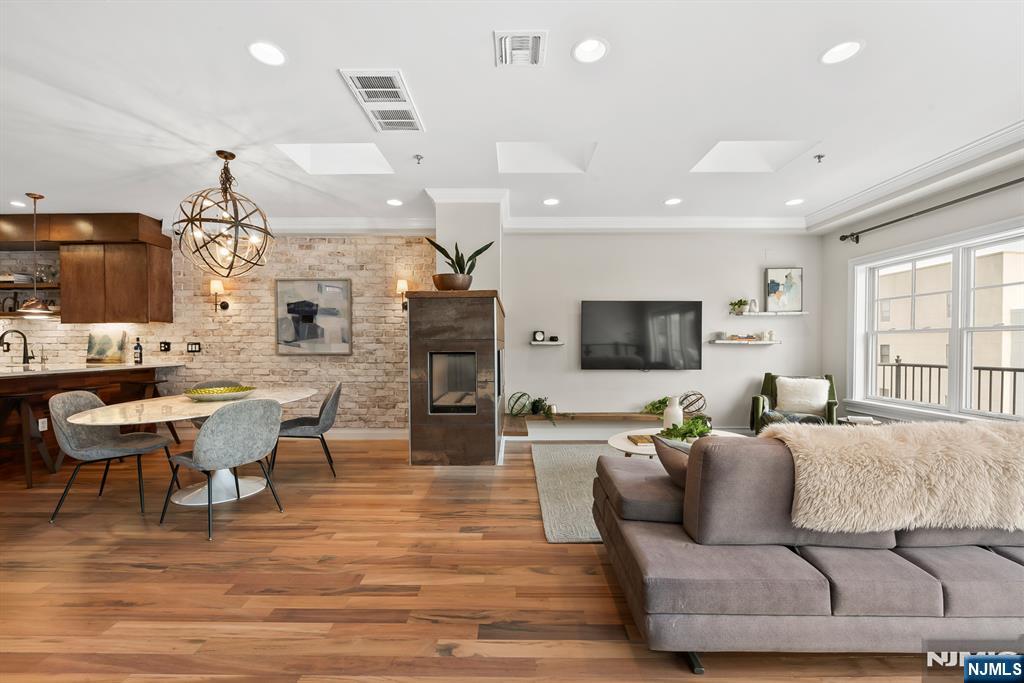 517 Adams Street, Unit 4 Hoboken, NJ 07030 - Photo 4 of 26