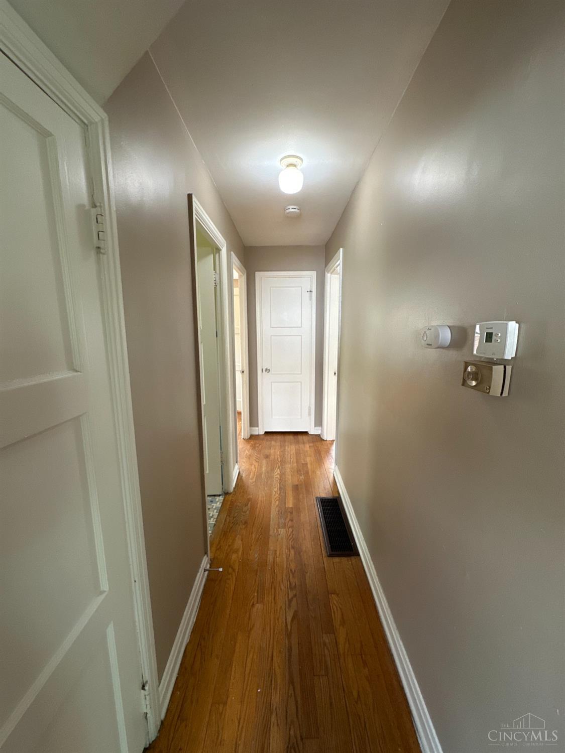 8070 Daly Road Cincinnati, OH 45224 - Photo 7 of 16