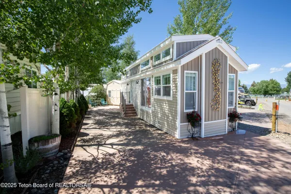 $215,000 | 110 Oxbow Drive, Thayne, WY 83127