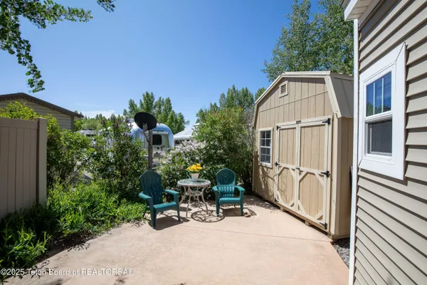 $215,000 | 110 Oxbow Drive, Thayne, WY 83127