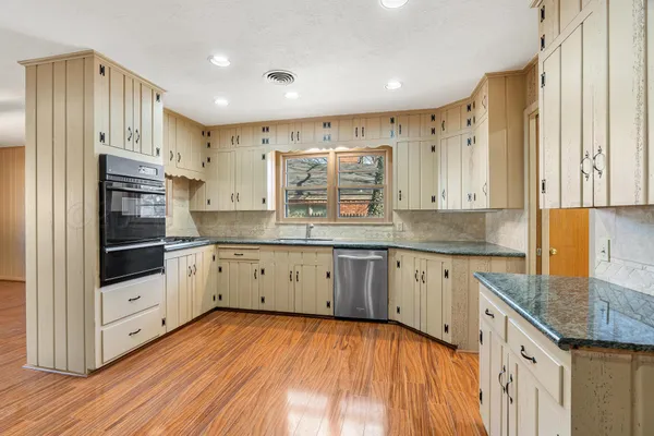 $469,000 | 2603 Henning Street, Amarillo, TX 79106