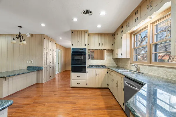 $469,000 | 2603 Henning Street, Amarillo, TX 79106