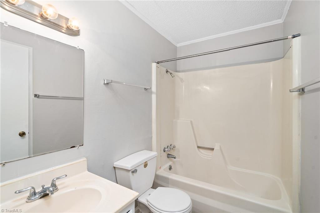 1301 Filbert Place High Point, NC 27260 - Photo 13 of 24 Gallery Image 13