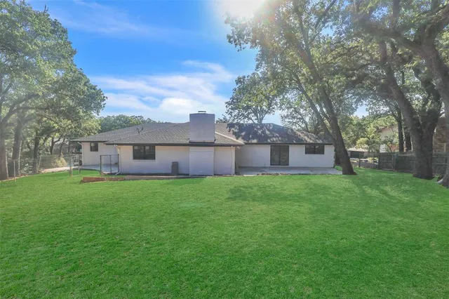 $520,000 | 1200 Tanglewood Trail, Euless, TX 76040