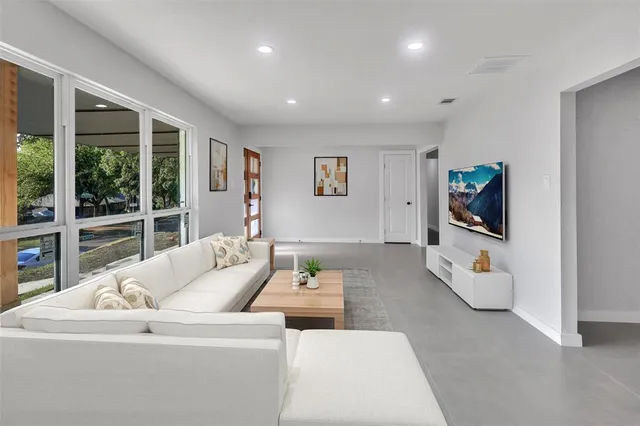 $520,000 | 1200 Tanglewood Trail, Euless, TX 76040