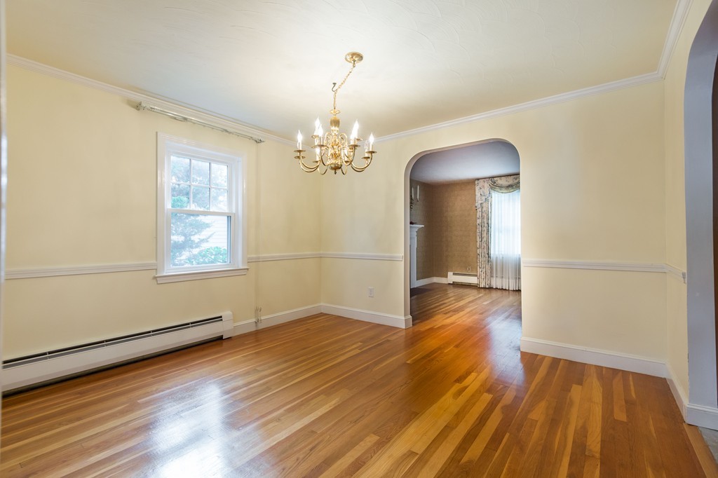 33 Endicott Road Stoneham, MA 02180 - Photo 12 of 23 Gallery Image 12
