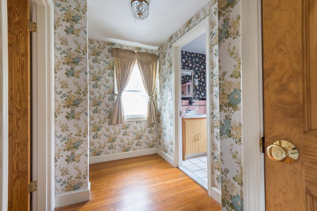 33 Endicott Road Stoneham, MA 02180 - Photo 15 of 23 Gallery Image 15