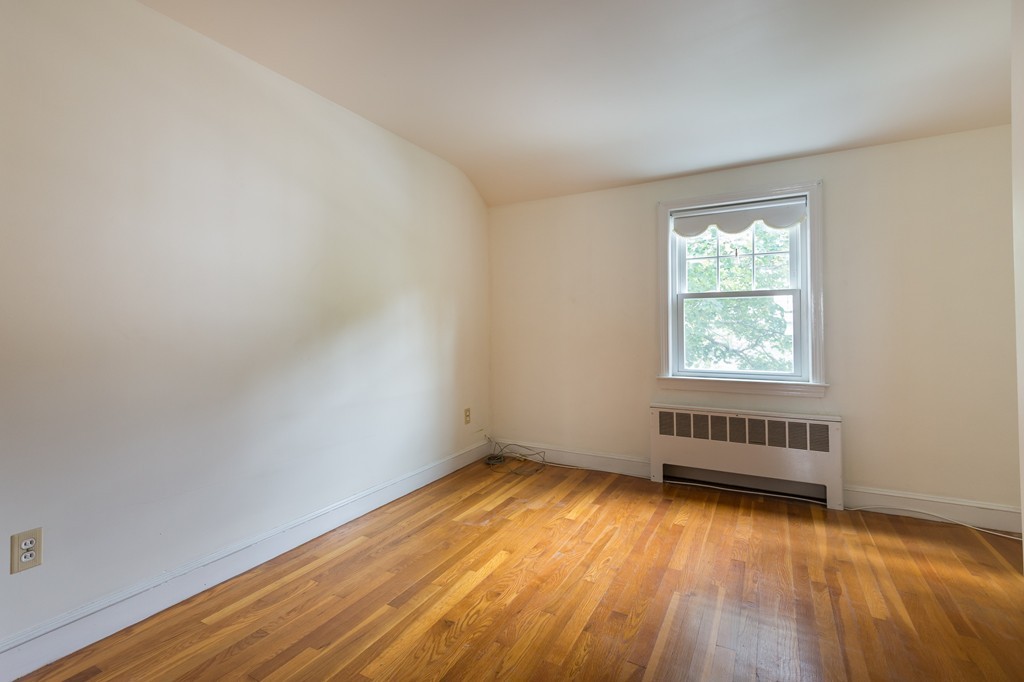 33 Endicott Road Stoneham, MA 02180 - Photo 16 of 23 Gallery Image 16