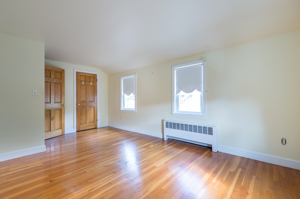 33 Endicott Road Stoneham, MA 02180 - Photo 18 of 23 Gallery Image 18