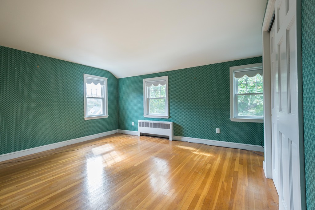 33 Endicott Road Stoneham, MA 02180 - Photo 19 of 23 Gallery Image 19