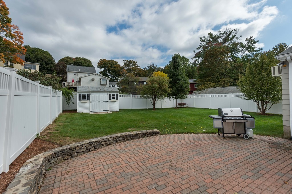 33 Endicott Road Stoneham, MA 02180 - Photo 22 of 23 Gallery Image 22