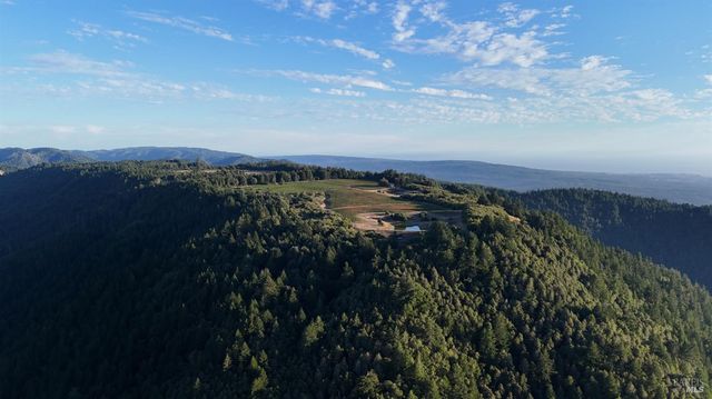 $3,000,000 | 39000 Crispin Road, Manchester, CA 95459